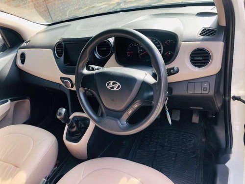 Hyundai Grand I10 Magna 1.1 CRDi, 2016, Diesel MT in Ahmedabad