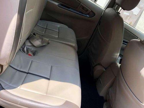 Toyota Innova 2.5 G4 8 STR, 2011, Diesel MT in Chennai