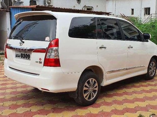 Toyota Innova 2015 MT for sale in Pune