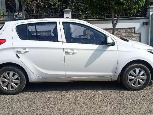 Hyundai I20 Sportz 1.4 CRDI 6 Speed (O), 2013, Diesel MT in Salem