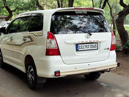 Toyota Innova 2.5 G4 8 STR, 2013, Diesel MT for sale in Bhilai