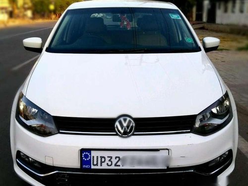 Volkswagen Polo Highline plus, 2015, Petrol MT in Lucknow