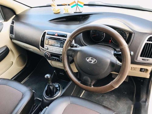 Hyundai i20 Magna 1.2 2012 MT for sale in Surat