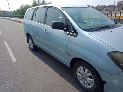 Toyota Innova 2.0 VX 7 STR BS-IV, 2010, Diesel MT in Aliganj