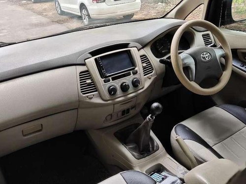 Toyota Innova 2.5 G4 8 STR, 2013, Diesel MT for sale in Bhilai