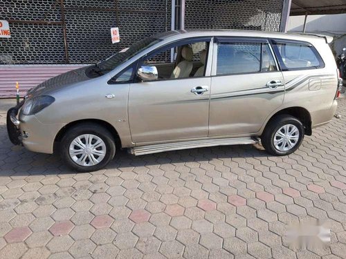 Toyota Innova 2.5 G4 8 STR, 2008, Diesel MT in Hyderabad