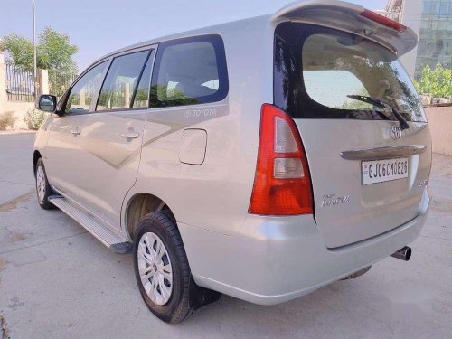 Toyota Innova 2.0 G4, 2007, Diesel MT in Vadodara