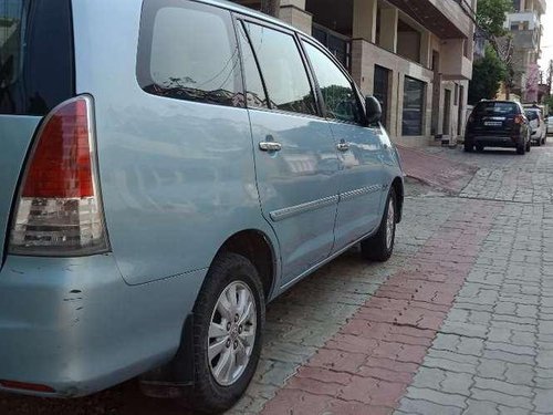 Toyota Innova 2.0 VX 7 STR BS-IV, 2010, Diesel MT in Aliganj