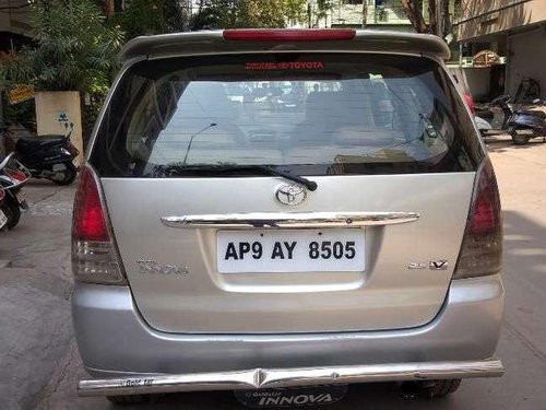 Toyota Innova 2.0 VX 7 STR BS-IV, 2005, Diesel MT in Hyderabad