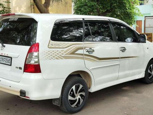 Toyota Innova 2.5 G4 8 STR, 2013, Diesel MT for sale in Bhilai