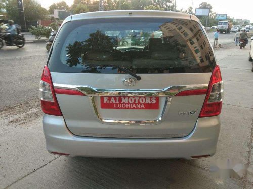 Toyota Innova 2.5 VX 8 STR 2013 MT for sale in Ludhiana