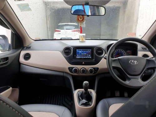 Hyundai Grand i10 Magna 2017 MT for sale in Indore