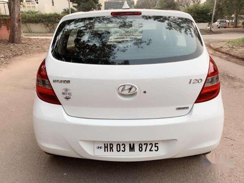 Hyundai i20 Magna 2011 MT for sale in Chandigarh