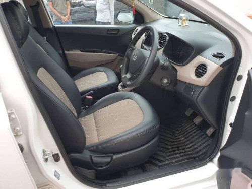 Hyundai Grand i10 Magna 2017 MT for sale in Indore