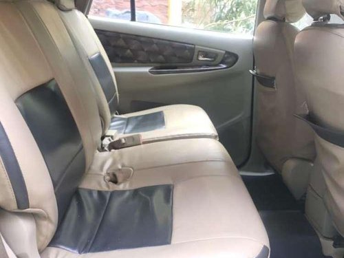 Toyota Innova 2.5 VX BS IV 8 STR, 2012, Diesel MT in Pondicherry