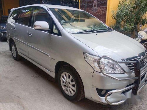 Toyota Innova 2.5 VX BS IV 8 STR, 2012, Diesel MT in Pondicherry