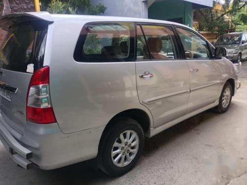 Toyota Innova 2.5 VX BS IV 8 STR, 2012, Diesel MT in Pondicherry