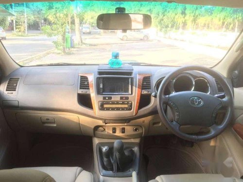 Toyota Fortuner 2.8 4X4 Manual, 2010, Diesel MT in Chandigarh