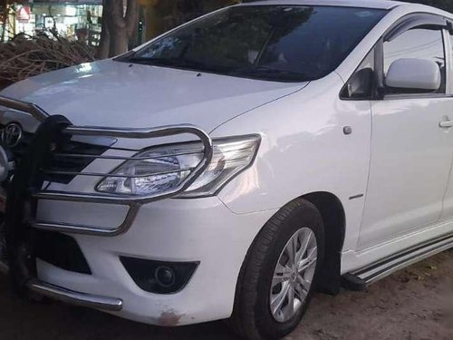 Toyota Innova 2.5 GX 8 STR BS-IV, 2013, Diesel MT in Chennai