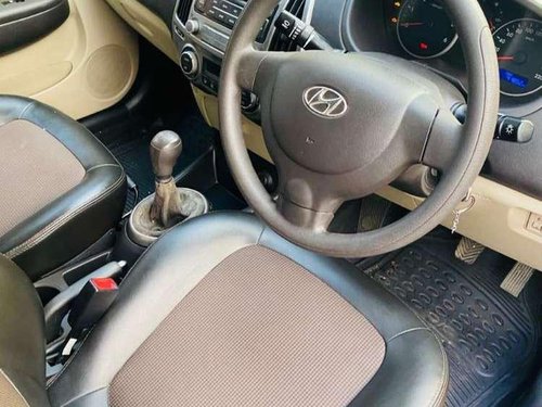 Hyundai i20 Magna 2012 MT for sale in Kolkata