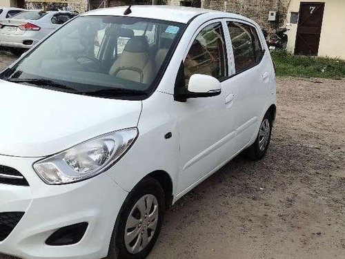 Hyundai i10 Sportz 2010 MT for sale in Chandigarh