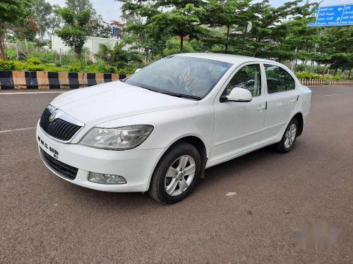 Skoda Laura Ambition 2.0 TDI CR Automatic, 2012, Diesel AT in Nashik