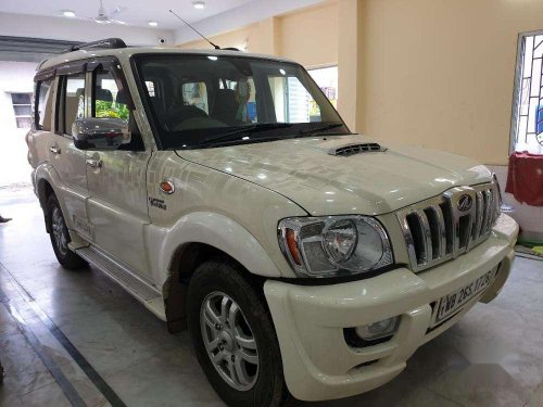 Used 2013 Mahindra Scorpio VLX MT for sale in Kolkata