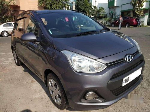 Hyundai Grand i10 Sportz 2014 MT for sale in Kolkata