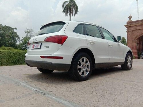 Used 2011 Audi Q5 AT for sale in Agra 