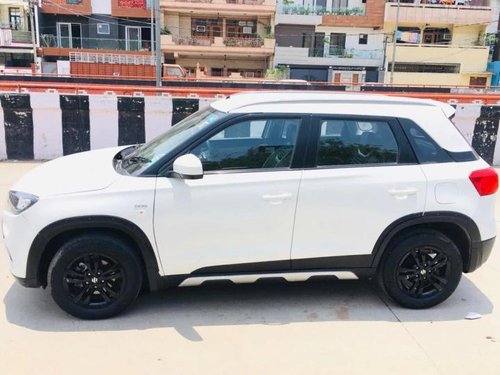 Used Maruti Suzuki Vitara Brezza 2018 AT for sale in New Delhi