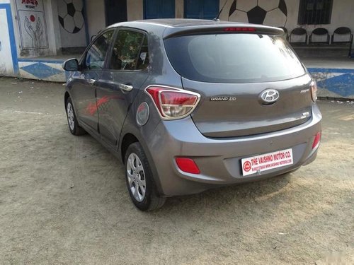 Hyundai Grand i10 Magna 2016 MT for sale in Kolkata 