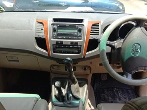 Toyota Fortuner 3.0 Diesel 2010 MT for sale in Kolkata 