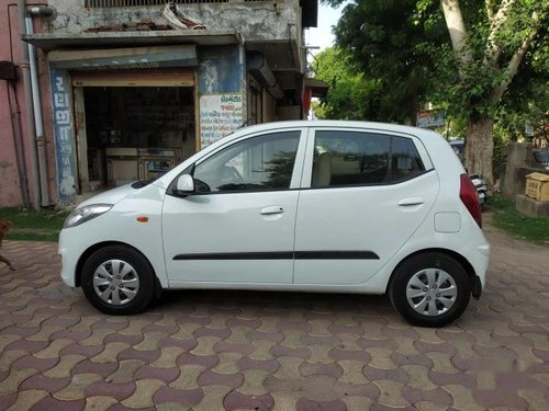 Used Hyundai i10 Magna 2011 MT for sale in Ahmedabad 