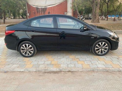 Hyundai Verna SX 2015 Diesel MT for sale in Ahmedabad 