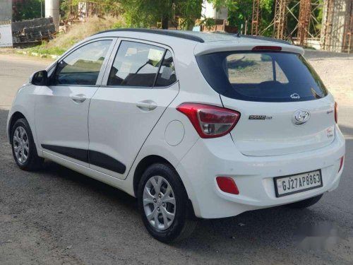 2016 Hyundai Grand i10 Sportz MT for sale in Ahmedabad 