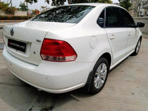 Volkswagen Vento 1.5 TDI Highline 2015 MT in Ahmedabad 