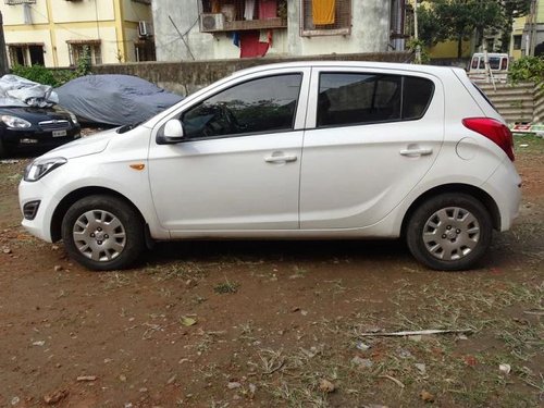 Hyundai i20 Magna 1.4 CRDi 2013 MT for sale in Kolkata 