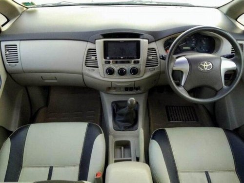 Toyota Innova 2.5 GX (Diesel) 8 Seater 2013 MT in Ahmedabad 