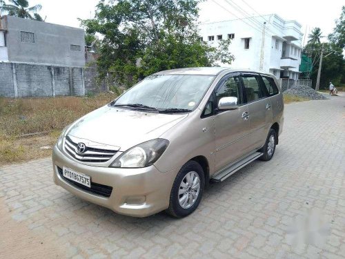 Used Toyota Innova 2.5 VX BS IV 8 STR, 2011, MT in Pondicherry 