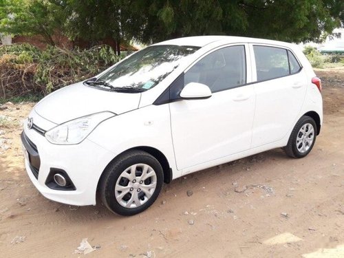 Hyundai Grand i10 2014 MT for sale in Ahmedabad 