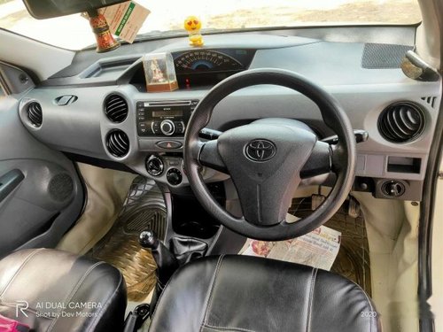 Toyota Etios Liva G 2014 MT for sale in Ahmedabad 