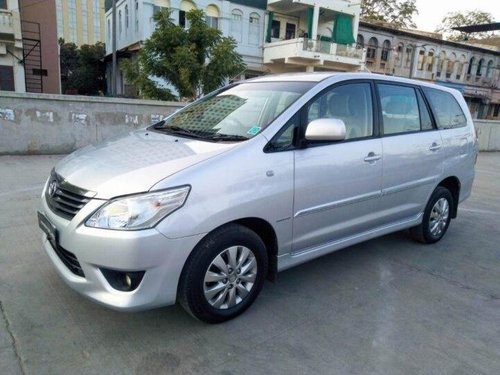 Toyota Innova 2.5 GX (Diesel) 8 Seater 2013 MT in Ahmedabad 