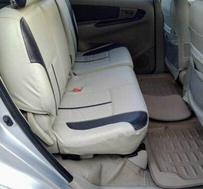 Toyota Innova 2.5 GX (Diesel) 8 Seater 2013 MT in Ahmedabad 