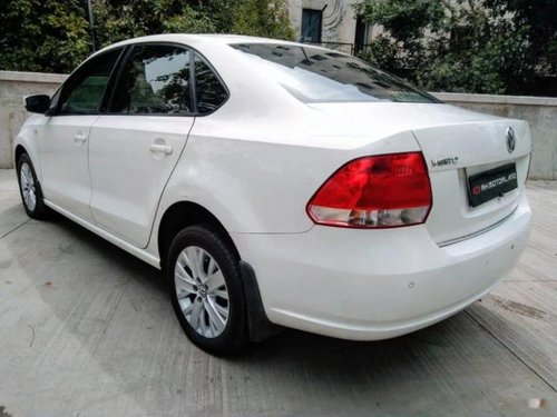 Volkswagen Vento 1.5 TDI Highline 2015 MT in Ahmedabad 