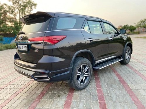 Used 2017 Toyota Fortuner AT for sale in New Delhi 