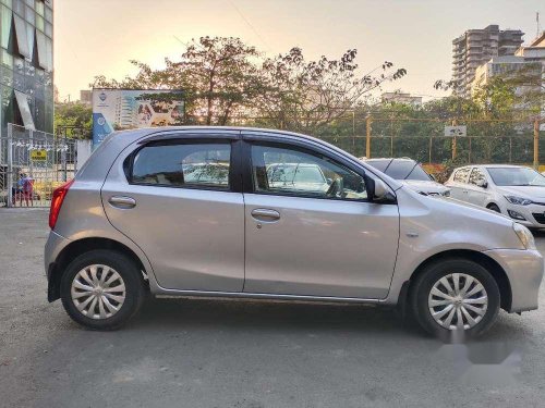 Toyota Etios Liva GD 2013 MT for sale in Mumbai 