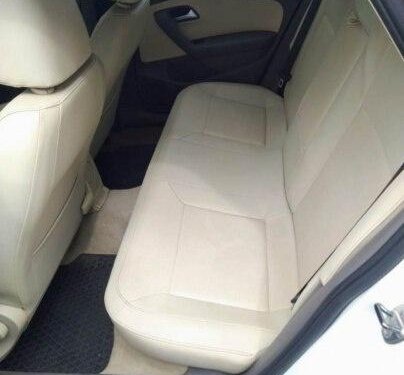 Volkswagen Vento 1.5 TDI Highline 2015 MT in Ahmedabad 