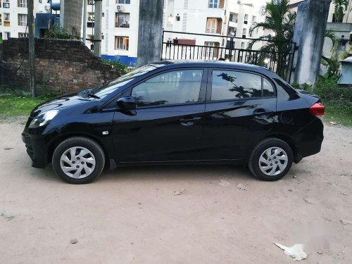 Used 2013 Honda Amaze MT for sale in Kolkata 