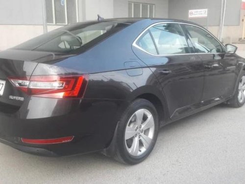 Used 2016 Skoda Superb AT for sale in New Delhi