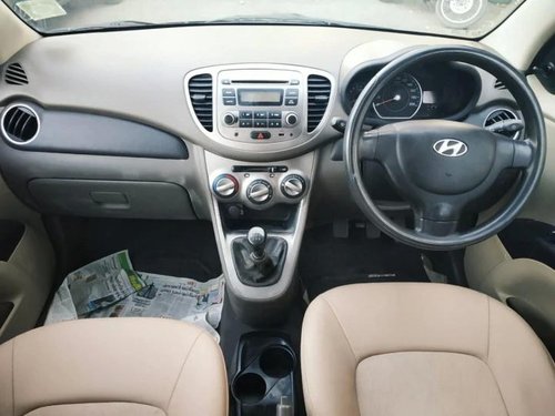 Hyundai i10 Magna 1.1 2013 MT for sale in Ahmedabad 